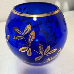 青硝子の花瓶