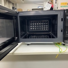 ☆値下げ☆ロ 2503-044 アイリスオーヤマ 電子レンジ PMB-F185-6-B 2019年製 通電確認済み キズ 汚れあり　の画像
