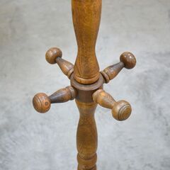 【8/18中直】≪zyt1956ジ≫ レトロ家具 ニチハン木製コートハンガーポール コート掛け/玄関収納/リビング収納/中古家具/宮城県仙台市 70219-16の画像