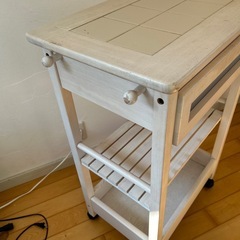 【受付終了】木製キッチンワゴン　カントリー調の画像