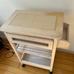 【受付終了】木製キッチンワゴン　カントリー調の画像