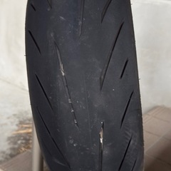 大型バイク用リアタイヤ 190/50ZR17の画像