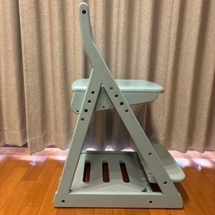 イトーキ　木製学習用イスの画像