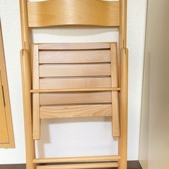 折りたたみ椅子·勉強机の画像