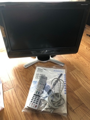 シャープ　液晶テレビ　AQUOS