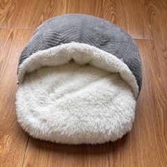 ①足入れクッション