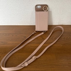 iPhone SE ケース　ショルダーストラップ付きの画像