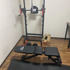 筋トレ器具一式（懸垂マシン、ダンベル、トレーニングベンチ）