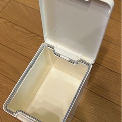 サニタリーボックス　スリム型