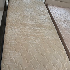シングルベッド