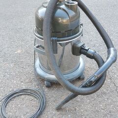 (ありがとうございました)乾湿両用バキュームクリーナー