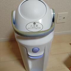 おむつ用ゴミ箱の画像