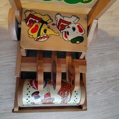 木製手押し車の画像