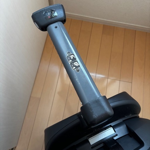 joie Arc 360° isofixチャイルドシート 新生児〜