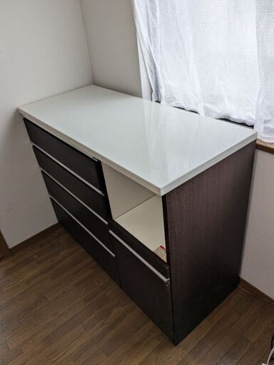 キッチン収納 カップボード