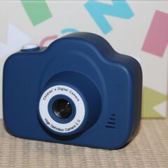 トイカメラ 200万画素 インカメラあり 付属品多数 未使用品 デジタルカメラの画像