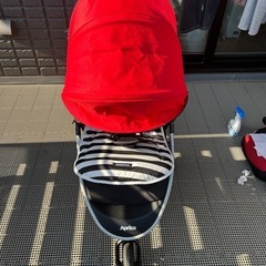 アップリカ ベビーカーの画像