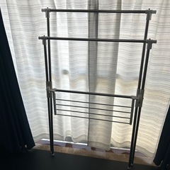 折りたたみ式室内用物干しの画像