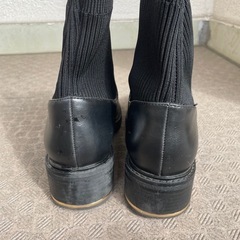ZARA ショートブーツ　36 ブラック　サイドゴアの画像