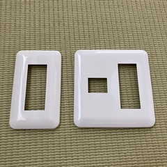 新築やリノベーションする方に コスモスイッチとコンセントカバー枠 旭川の画像