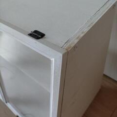 カウンター収納棚 ショーケースの画像