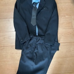 子供スーツ　山本寛斎