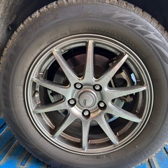 ブリヂストンスタッドレス　205 65 R16