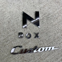 NBOX CUSTOM エンブレム