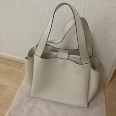 【新品】カバン　ショルダーバッグ2つセットの画像