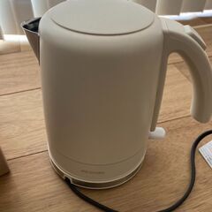 新品未使用　アイリスオーヤマ　電気ケトルの画像