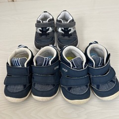 ベビーシューズ　キッズシューズ　
