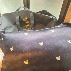 【関西限定発送】　新品未使用 ミッキーマウスのサテンピロー  2025年第一生命ディズニーカレンダー付き の画像