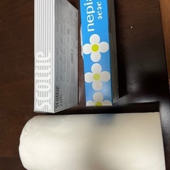 キッチンロールとティッシュの画像