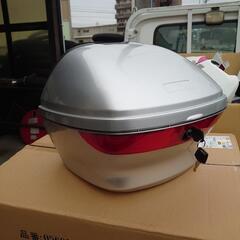 リアBOX