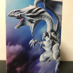 ブルーアイズ　青眼の白龍　フィギュアの画像