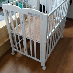 カトージ　ベビーベッド　ミニサイズ