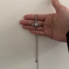 ヴィヴィアンネックレス
