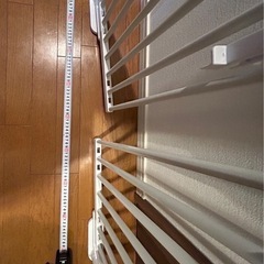 突っ張り棒ペットベビーゲートの画像