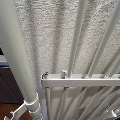 突っ張り棒ペットベビーゲートの画像