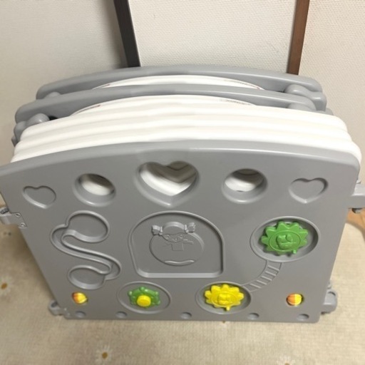【交渉中】カトージ ベビーサークル 2ドア コロコロランド2(付属品：未使用)