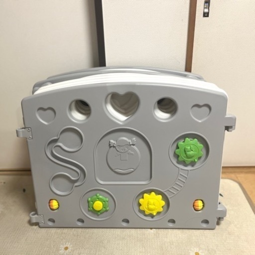 【交渉中】カトージ ベビーサークル 2ドア コロコロランド2(付属品：未使用)