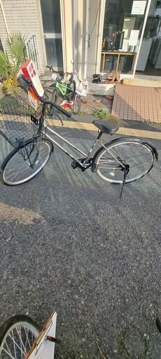 リサイクルショップどりーむ天保山店　No113 自転車　シティサイクル　２６インチ　カゴ・ベル・LEDライト付き・美品！　オススメ商品