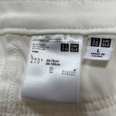 UNIQLOパンツの画像