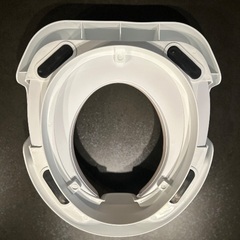 ディズニーベビー　ミッキー　補助便座　持ち手付きソフトシートの画像