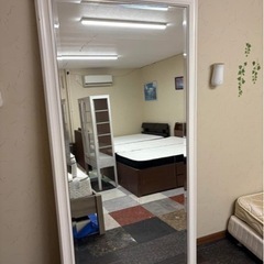 中古の綺麗な大きな鏡　  【サイズ】：長さ200cm、幅100セ...