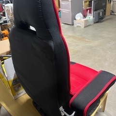 とってもきれいな両袖付きレーサー座イスは如何ですか？の画像