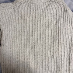【プロフ必読】GU パフィータッチクルーネックセーターの画像