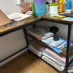 LOVNE l字デスク 机 ゲーミングデスク 幅110cm パソコンデスク PCデスク ラック付き 収納 ワークデスク l字型 学習 棚付 勉強机の画像