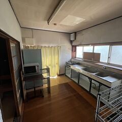 【家主直募集】土地1812㎡！！資材置き場、趣味利用向き◆初期費用なし◆ペット可◆車10台以上おけます◆生活保護、複数入居、外国人、社宅、事務所、民泊利用歓迎 - 不動産