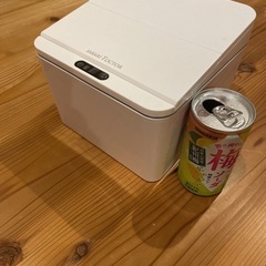 ゴミ箱の画像